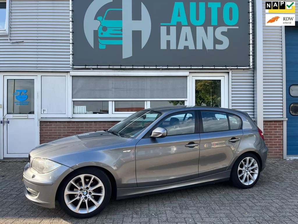 BMW 1-serie 116i Business Line Ultimate Edition | M Pakket | leder | trekhaak